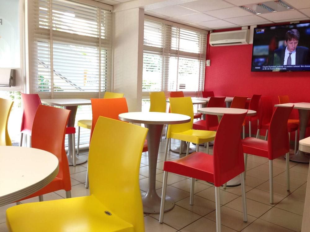 Premiere Classe Epinay Sur Orge Bagian luar foto